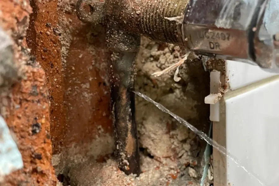 Burst Leaks Pipes